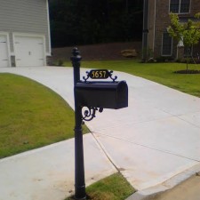 Brookhaven mailbox